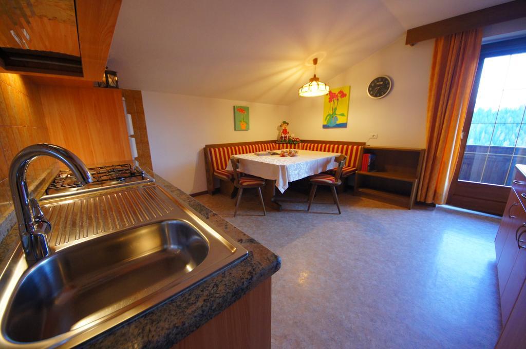 Ferienwohnung Ciasa Complojer Wengen Exterior foto