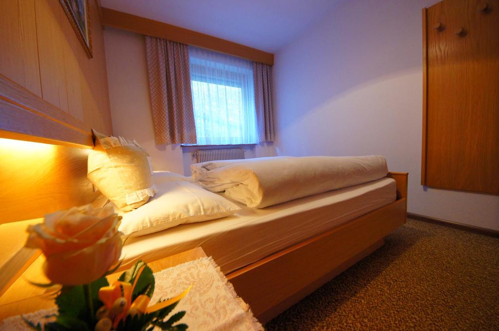 Ferienwohnung Ciasa Complojer Wengen Exterior foto