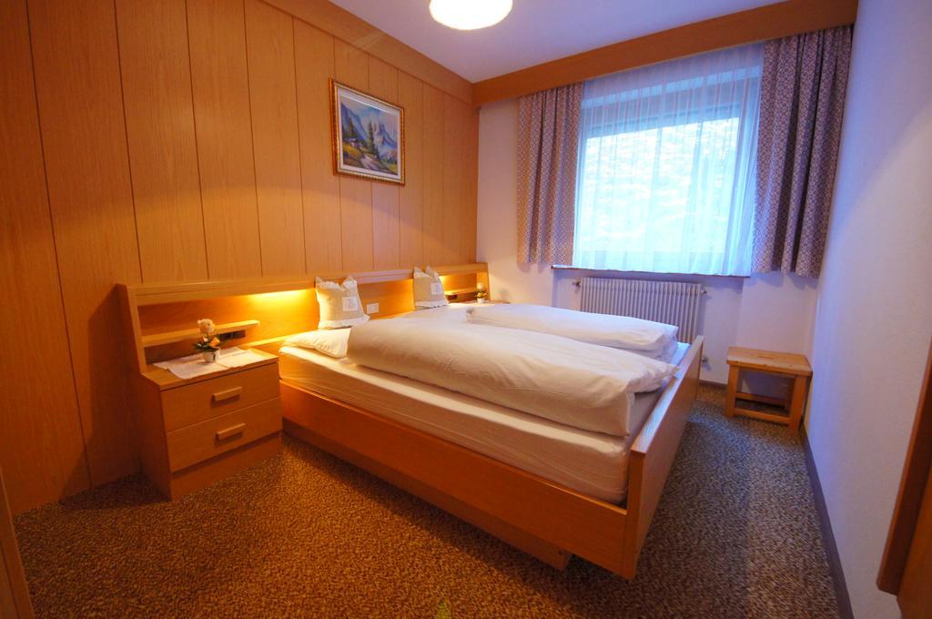 Ferienwohnung Ciasa Complojer Wengen Exterior foto